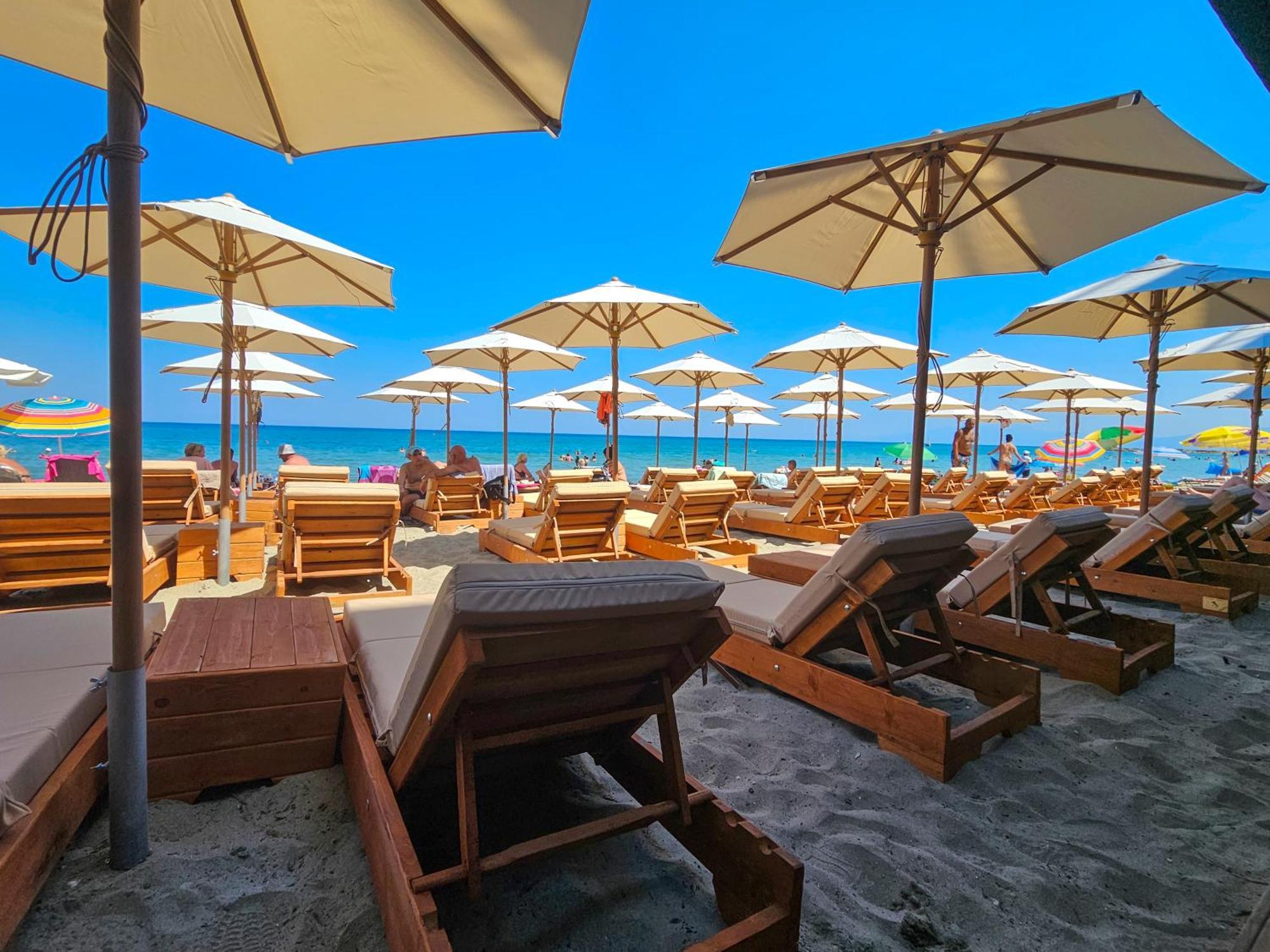 Akteon Girni Hotel Paralia Katerinis Exterior photo